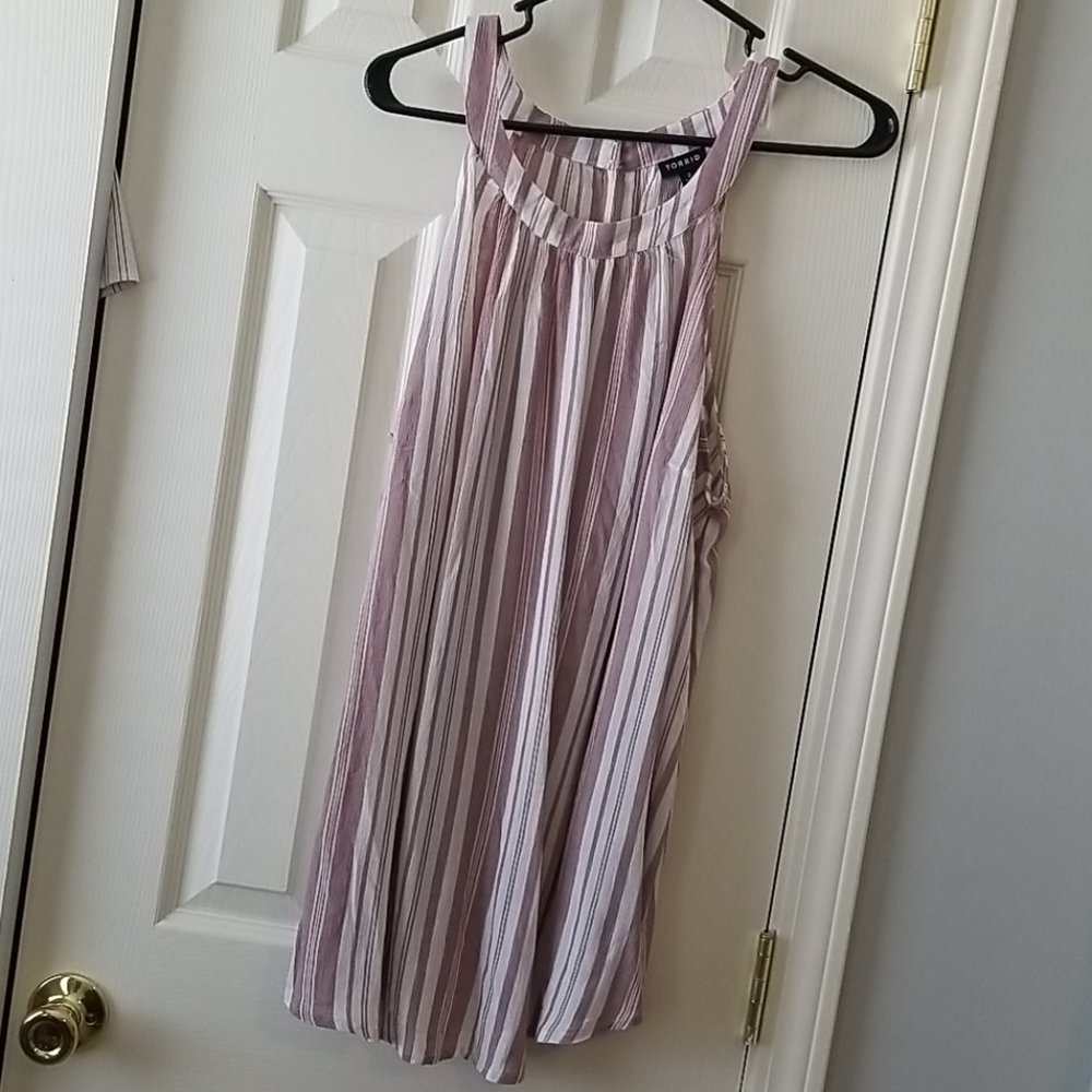Torrid sleeveless top